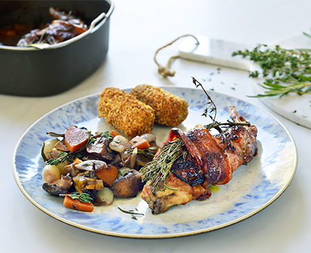 Konijn in tijm en rode wijn